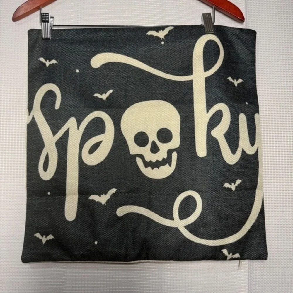 *Bundle* Halloween Throw Pillow Covers Spooky Skull Bats Spiderwebs Burlap‎